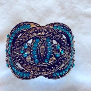 Anthropologie Bracelet w teal gems, antique gold w Hinge style, easy to put on!